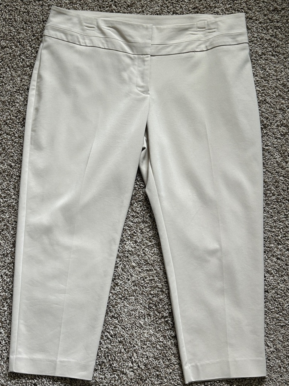 Apt. 9 Torie Modern Fit Cream Capris - Size 16